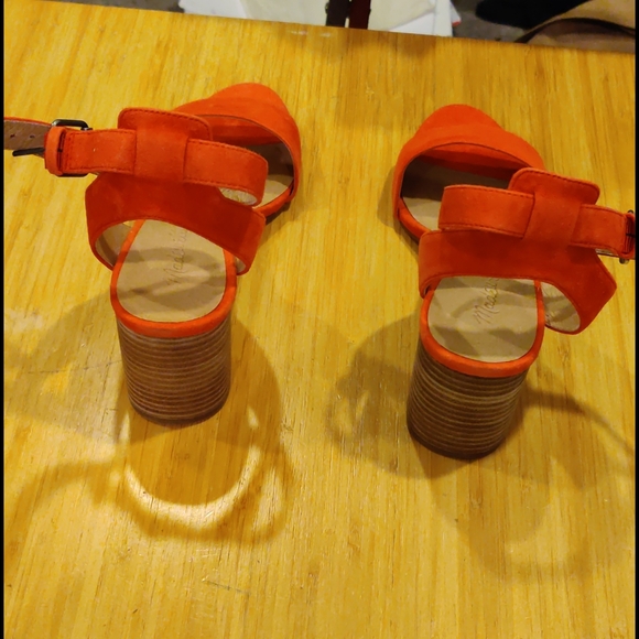 Open Toe Sandals - Picture 4 of 7